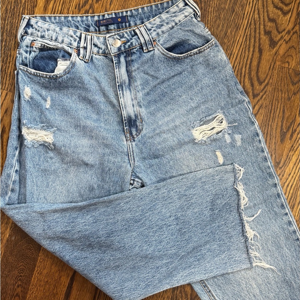 Trendy Ripped Blue Jeans